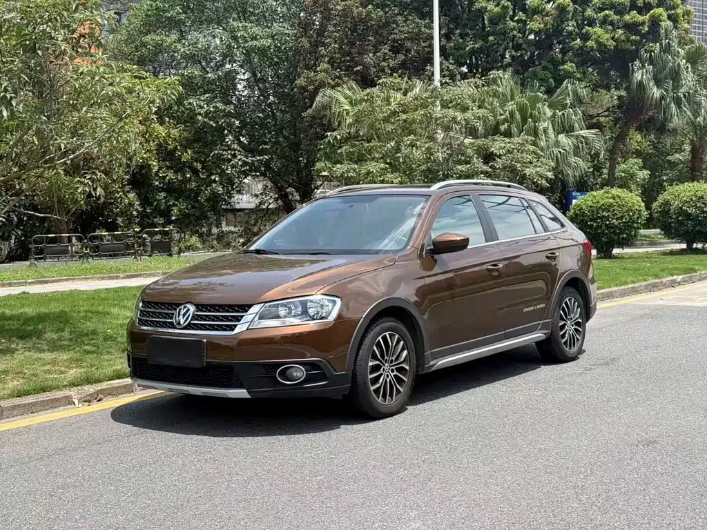 Купить Volkswagen Cross Lavida