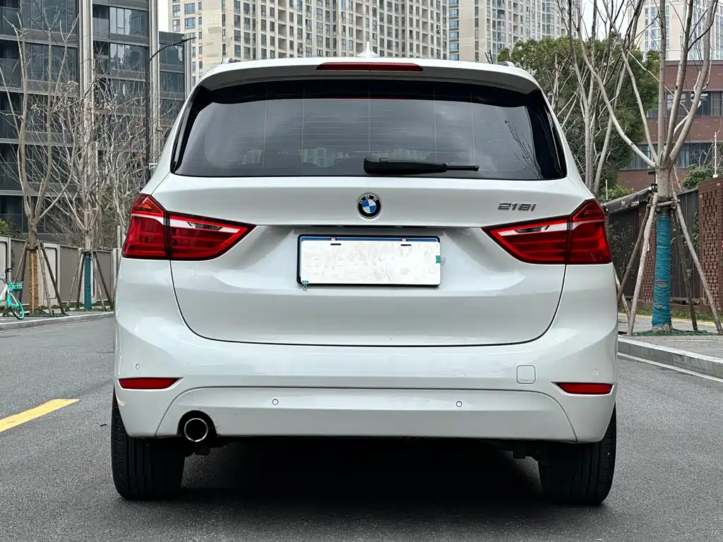 BMW 2 SERIES MULTIFUNCTIONAL STATION WAGON