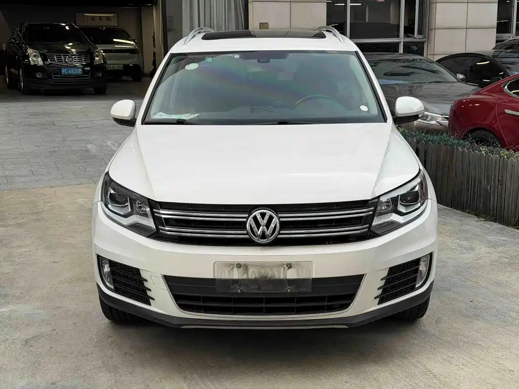 Volkswagen Tiguan — миниатюра 2