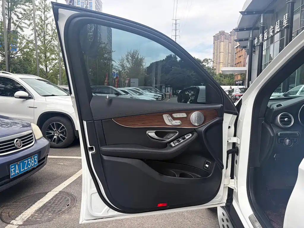 Mercedes-Benz GLC — миниатюра 14