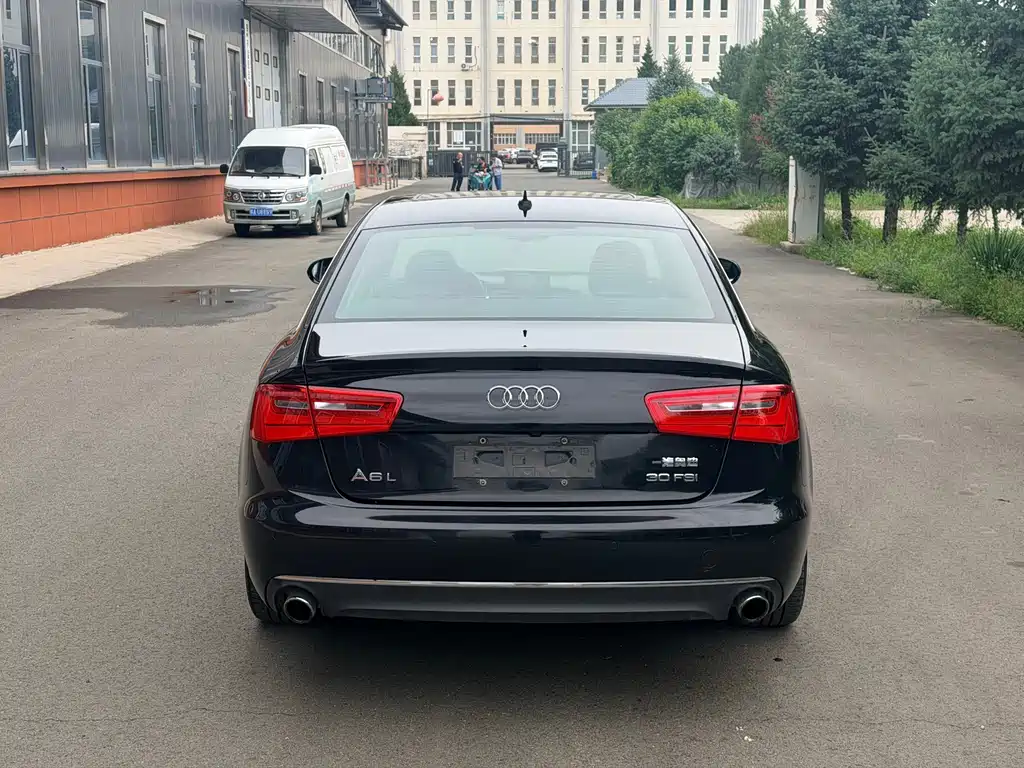 Audi A6L — миниатюра 6