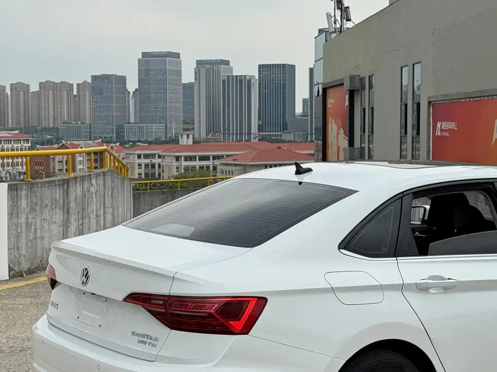 Volkswagen Sagitar — миниатюра 5