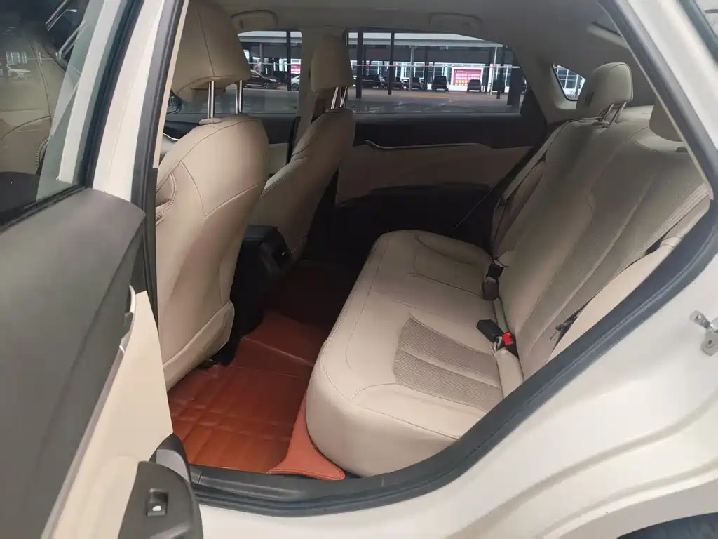 Buick Excelle — миниатюра 15