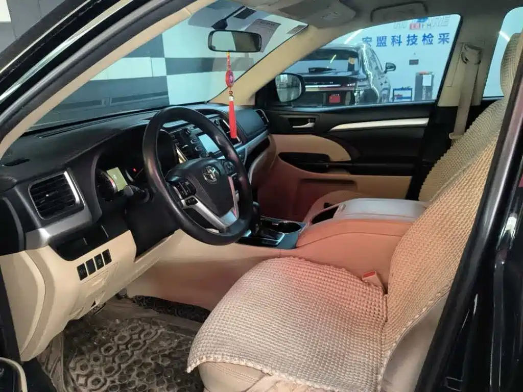 Toyota Highlander — миниатюра 3