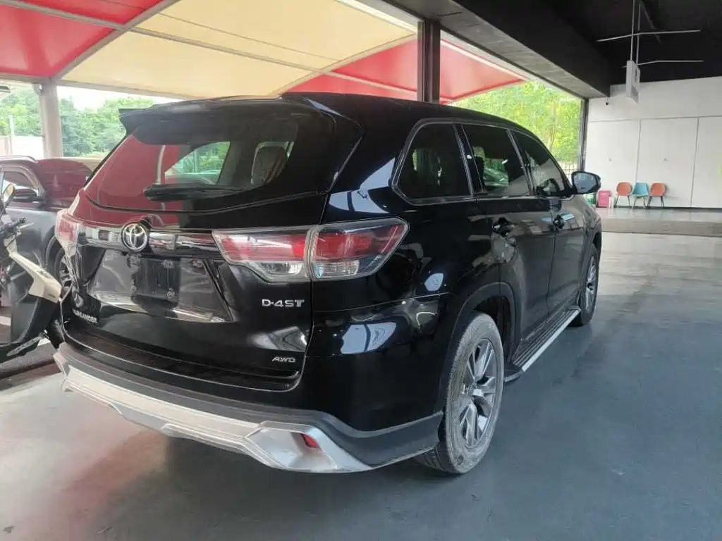 Toyota Highlander — миниатюра 8