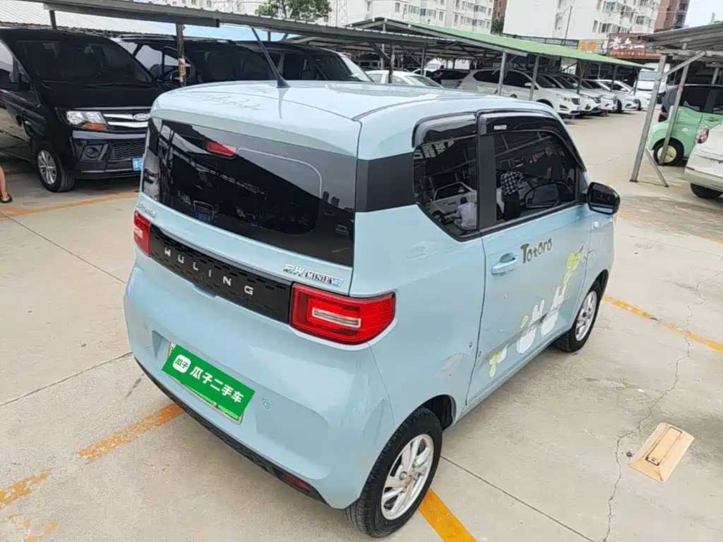 Wuling MINIEV — миниатюра 7