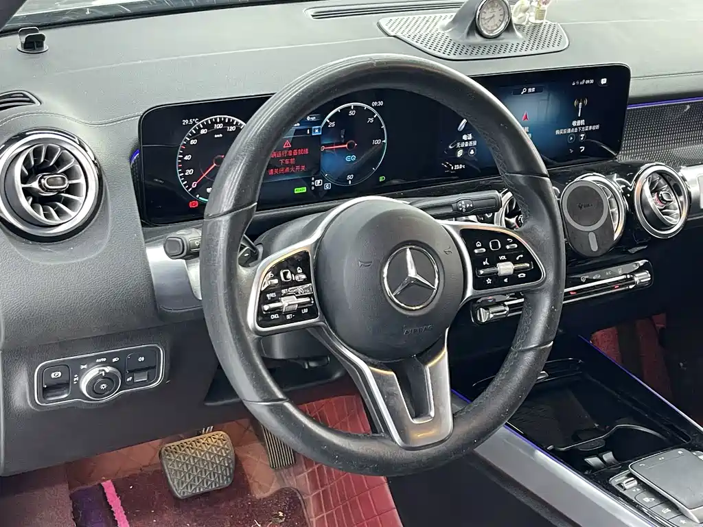 Mercedes-Benz EQB — миниатюра 3