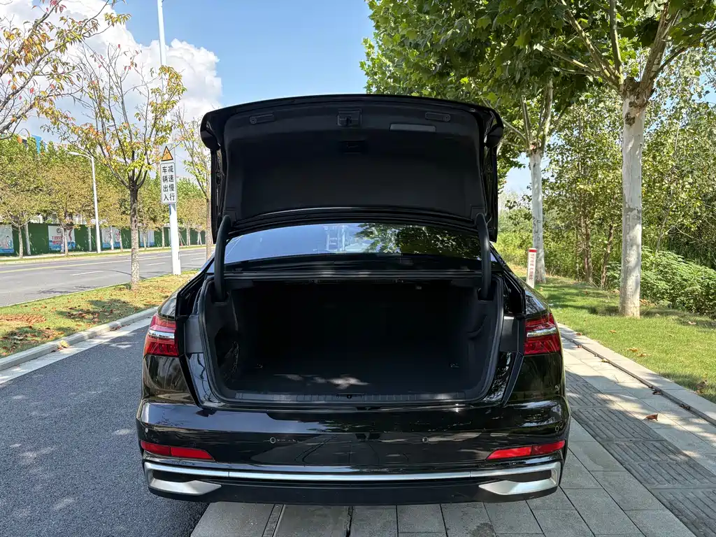 Audi A6L — миниатюра 7