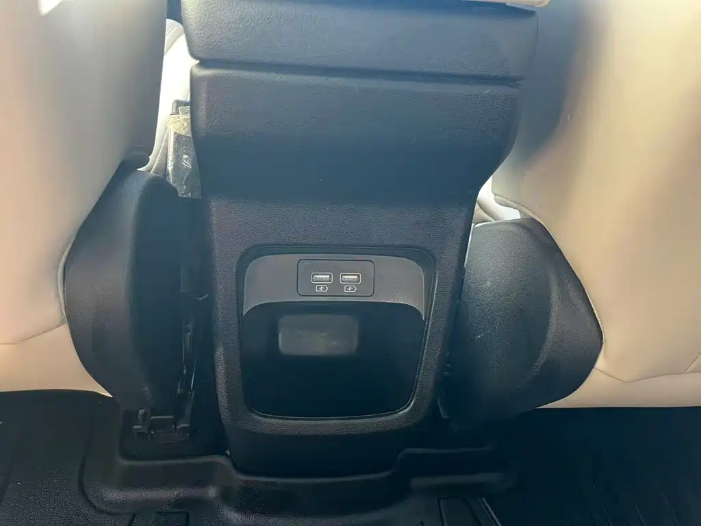BYD Yuan UP — миниатюра 27