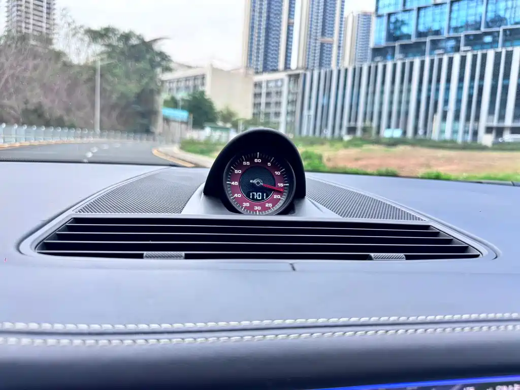 Porsche Panamera — миниатюра 7