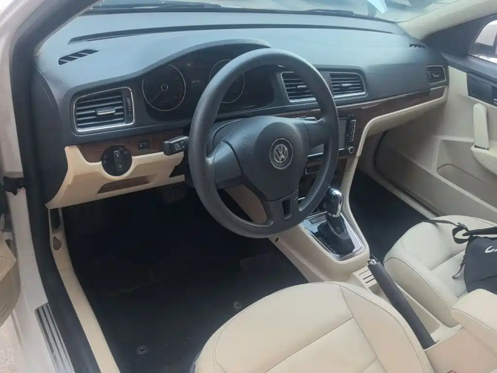 Volkswagen Lavida — миниатюра 10