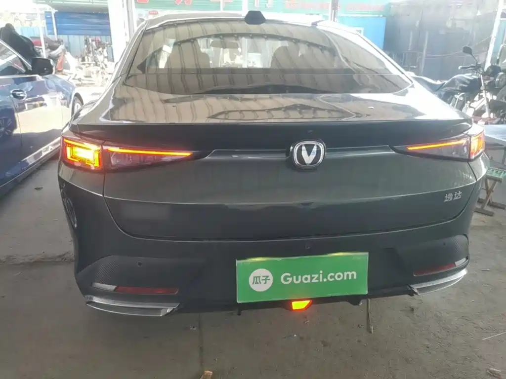Changan Yida — миниатюра 6
