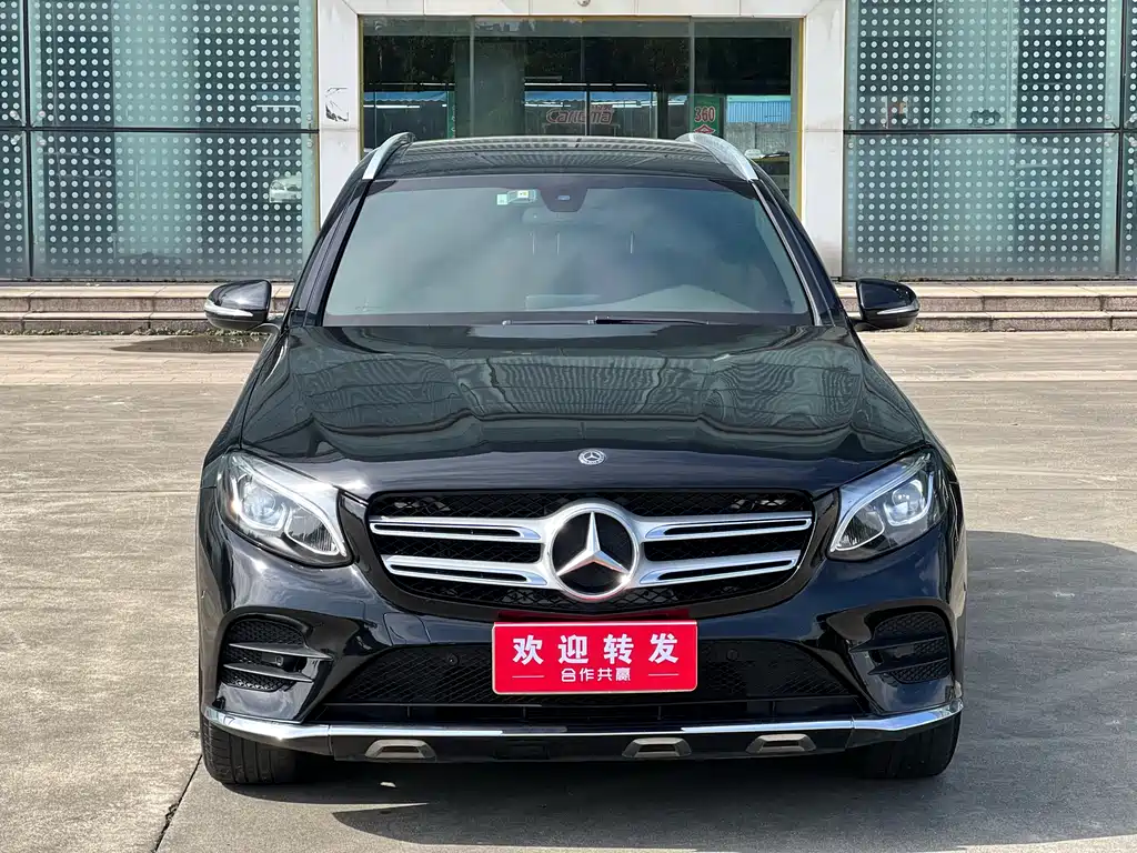 MERCEDES-BENZ GLC