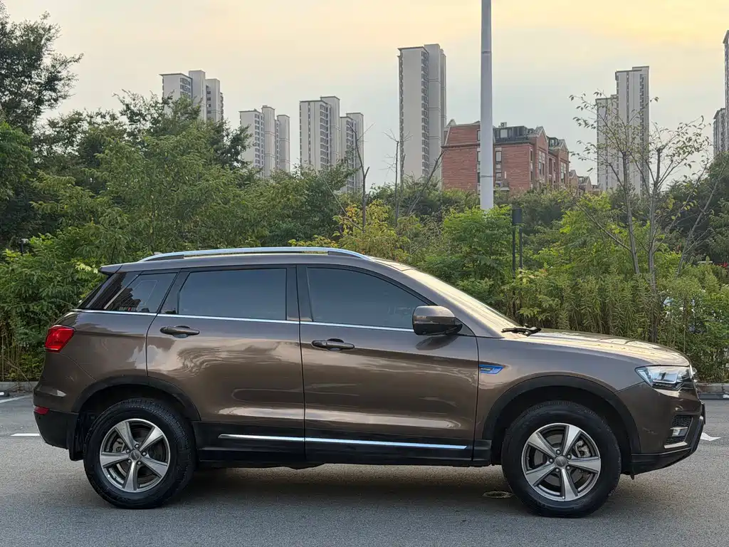 Haval H6 Coupe — миниатюра 10