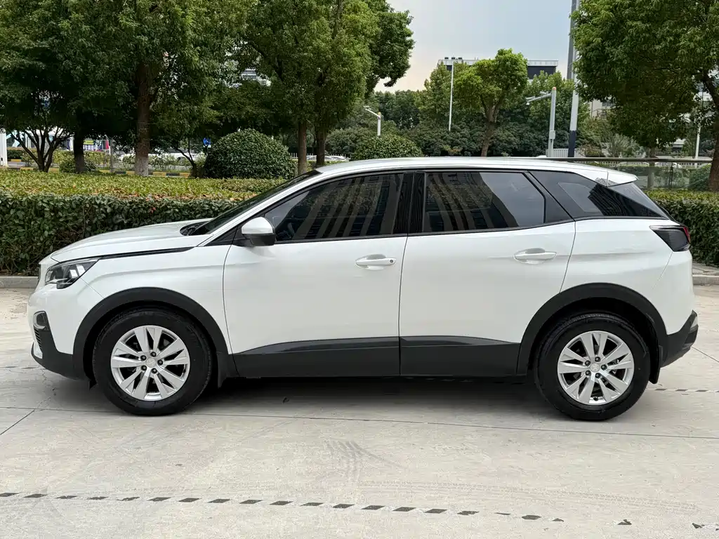 Peugeot 4008 — миниатюра 3
