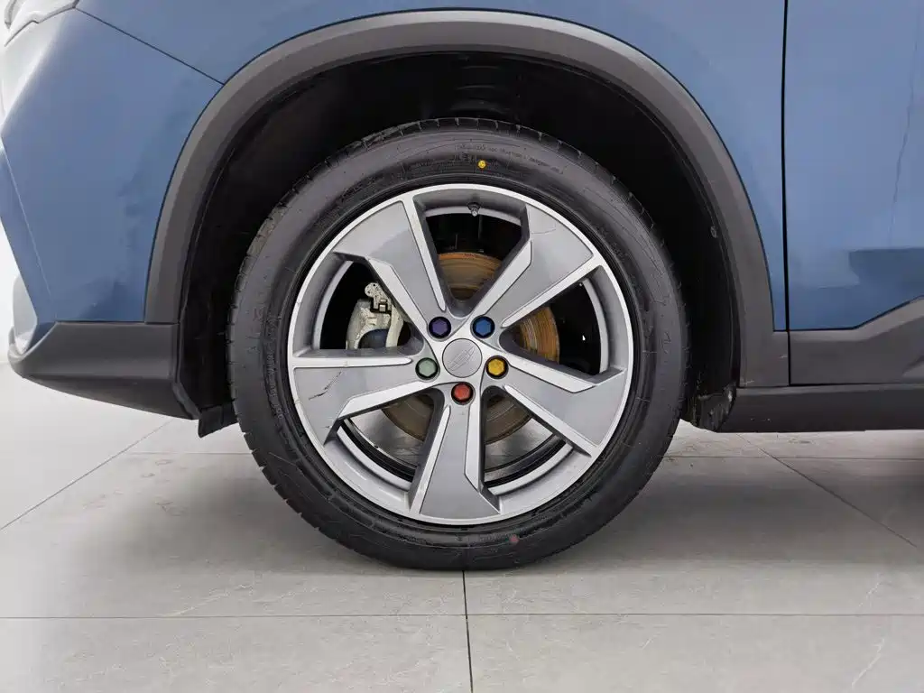 Geely Haoyue L — миниатюра 17