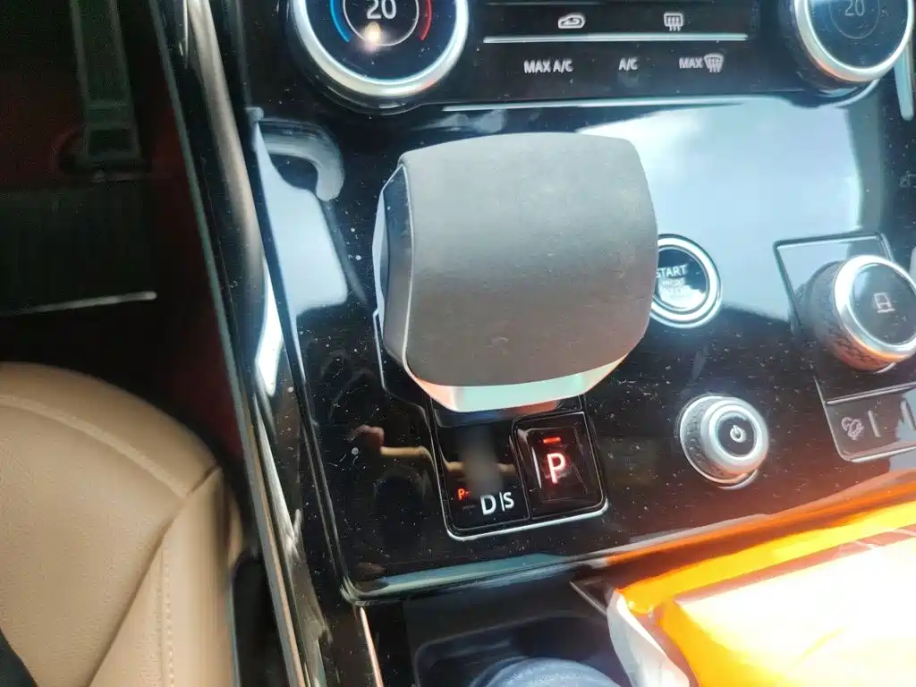 Land Rover Sport — миниатюра 7