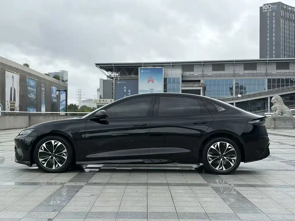 BYD Seal — миниатюра 3