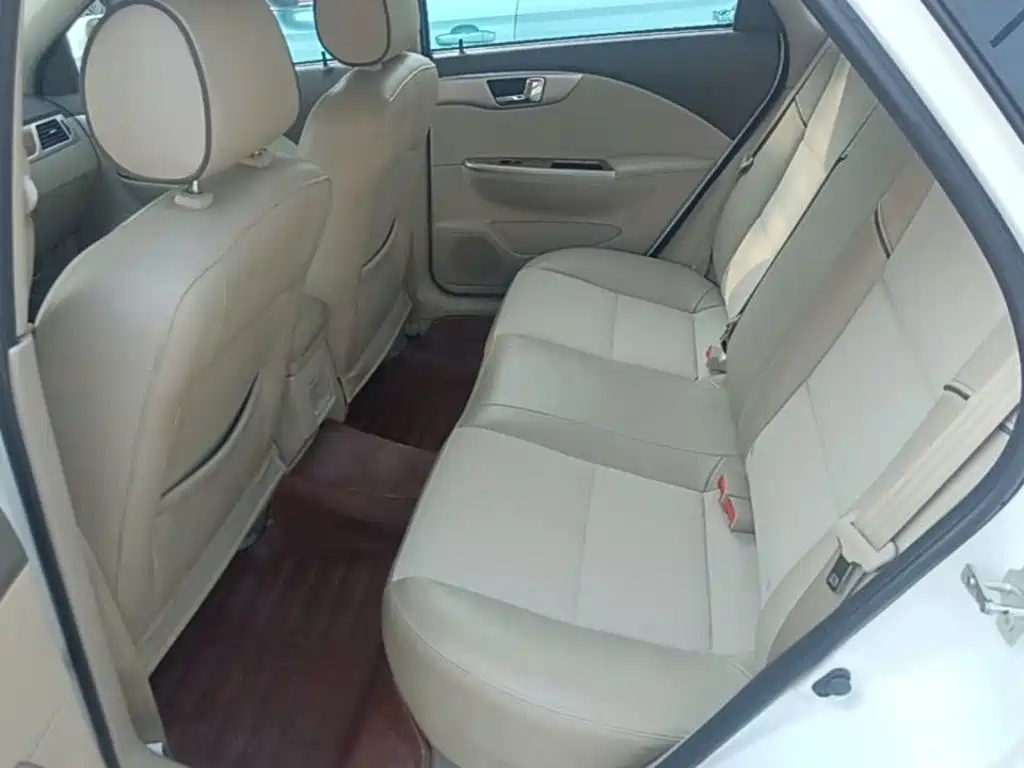 Buick Excelle — миниатюра 17