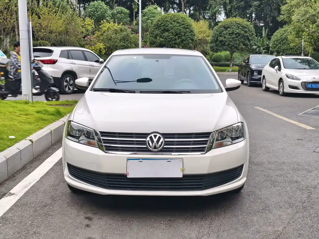Volkswagen Lavida — миниатюра 2