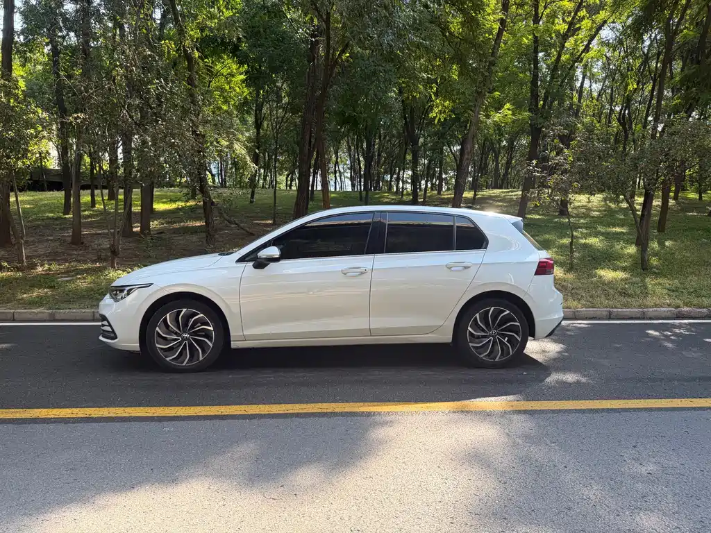 Volkswagen Golf — миниатюра 4