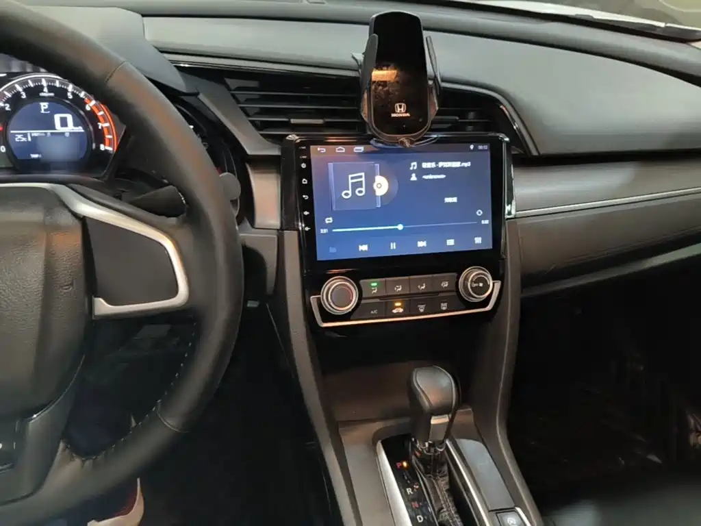 Honda Civic — миниатюра 10