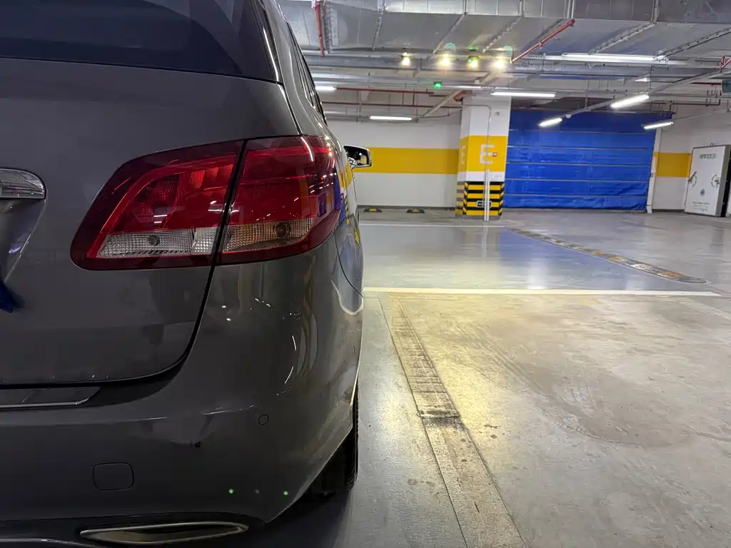 MERCEDES-BENZ B CLASS