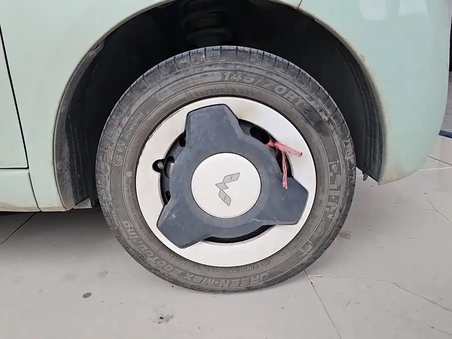 Wuling MINIEV — миниатюра 6