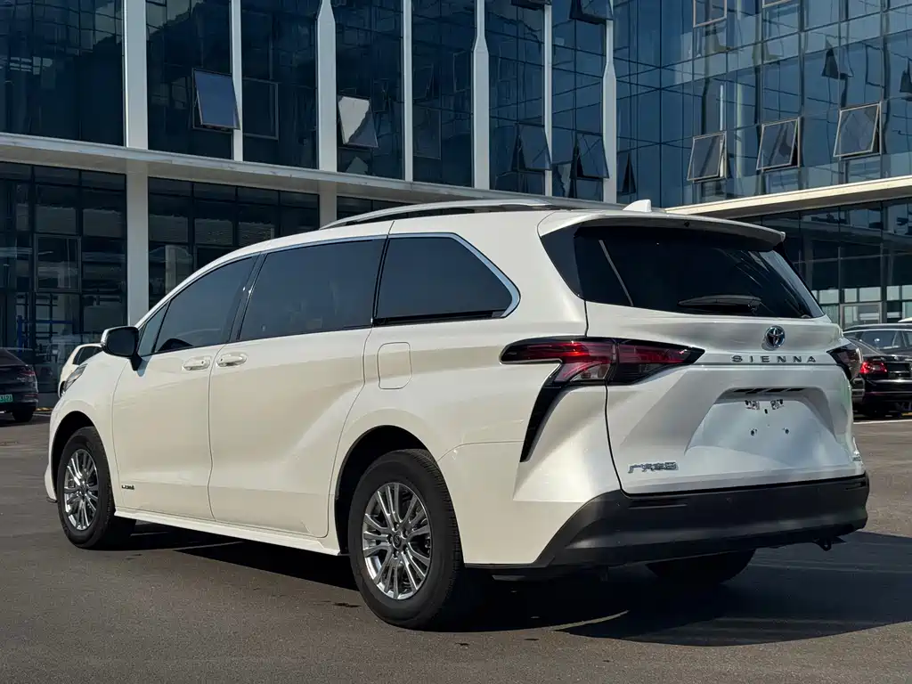 Toyota Sienna 2023 2.5L Comfort