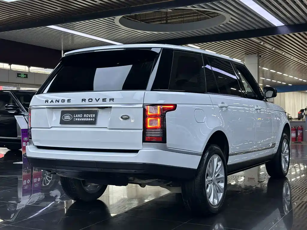 Land Rover Range Rover — миниатюра 14