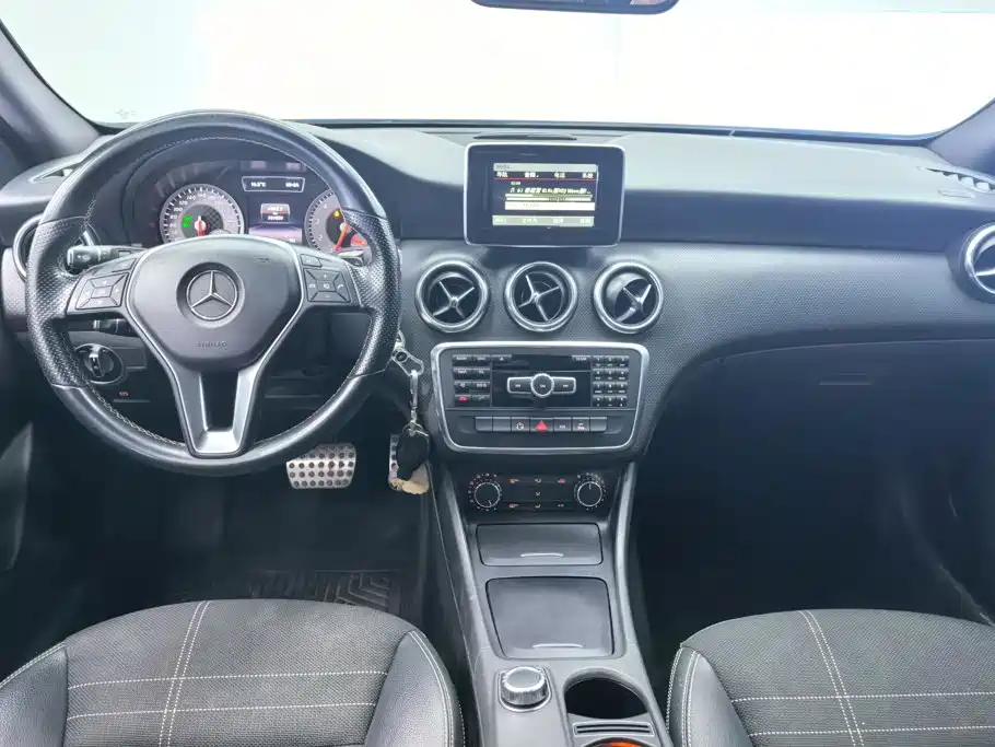 Mercedes-Benz A-Class (Import) — миниатюра 12