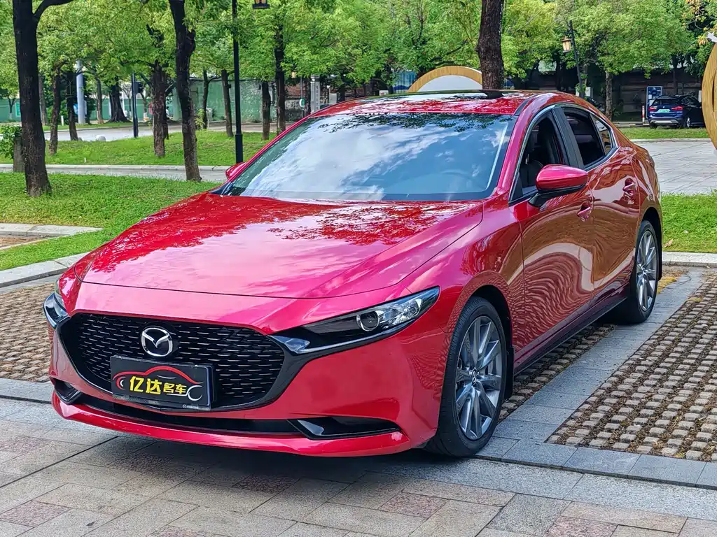 Купить Mazda 3 Axela
