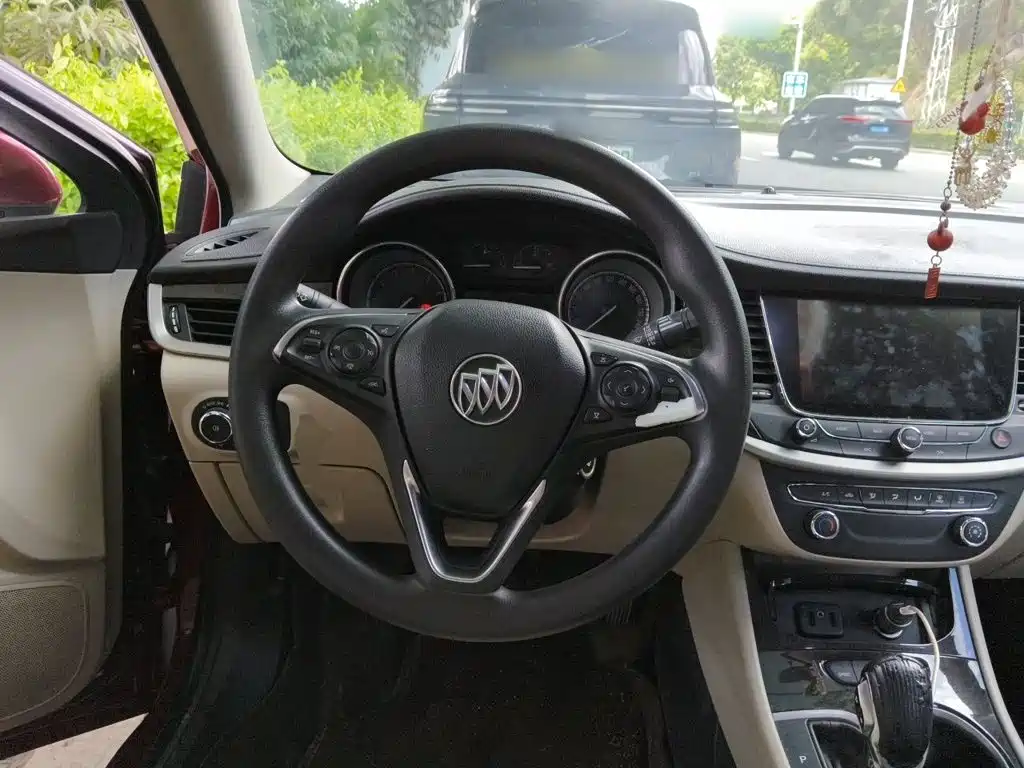 Buick Verano — миниатюра 11