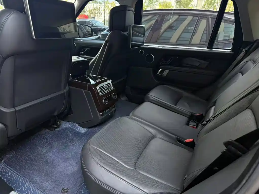 Land Rover Range Rover — миниатюра 5
