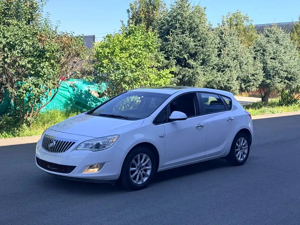 Buick Excelle — миниатюра 3