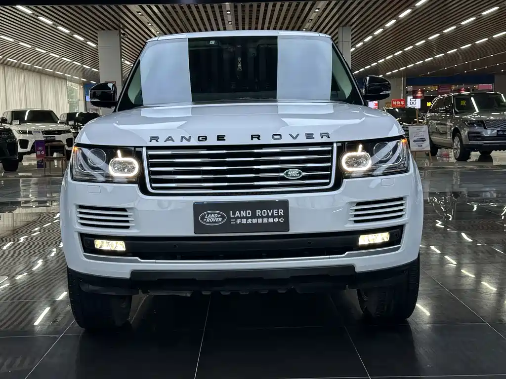Land Rover Range Rover — миниатюра 2