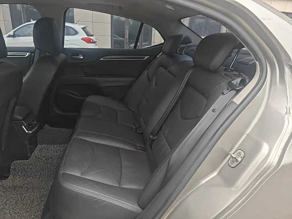 Citroen C4L — миниатюра 17