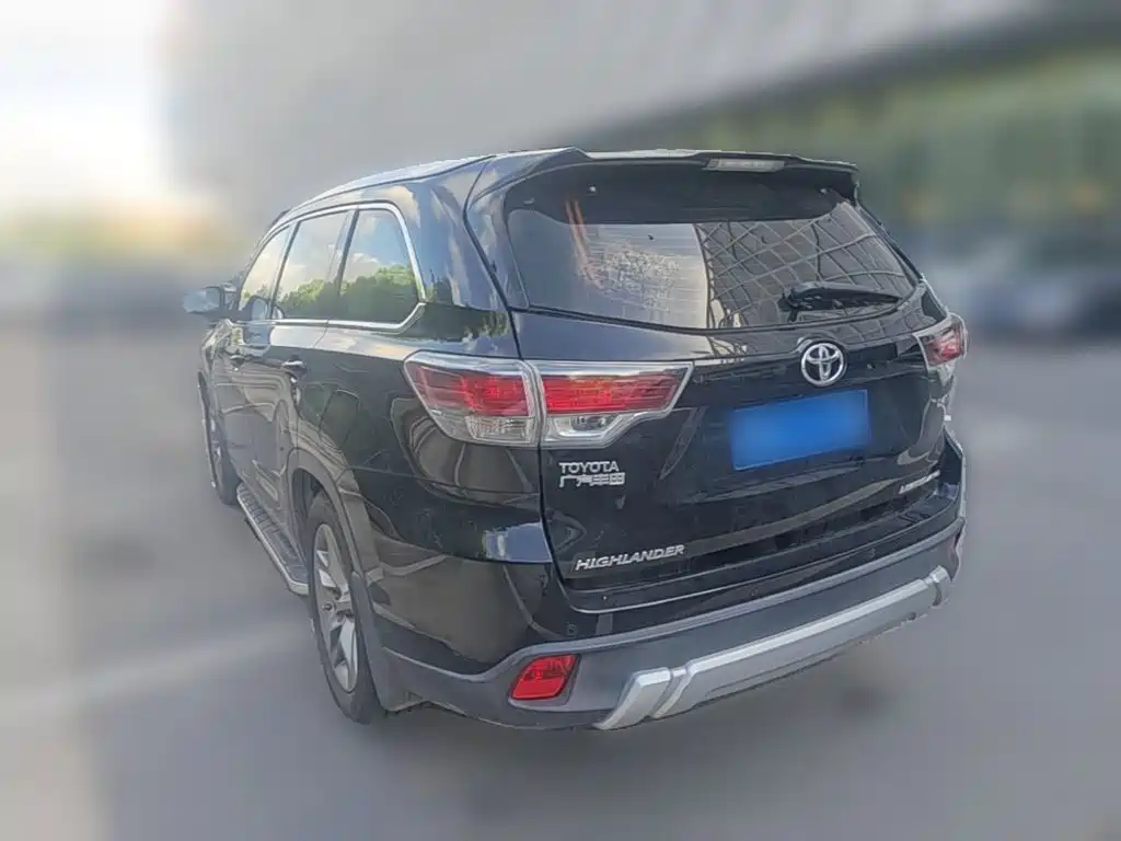 Toyota Highlander — миниатюра 7