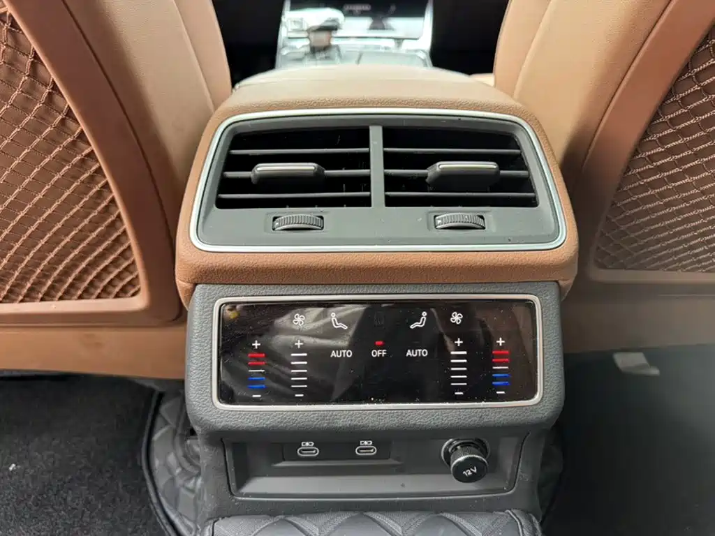 Audi A6L — миниатюра 9