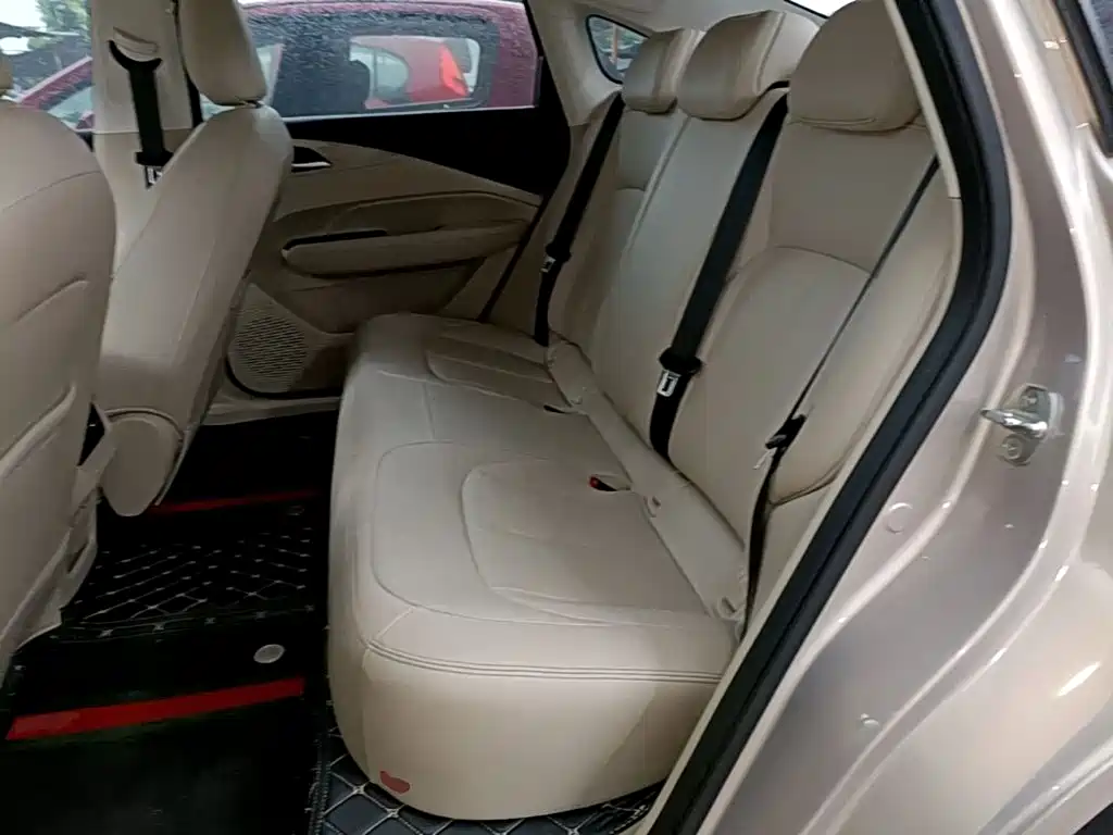 Wuling Xingguang — миниатюра 17