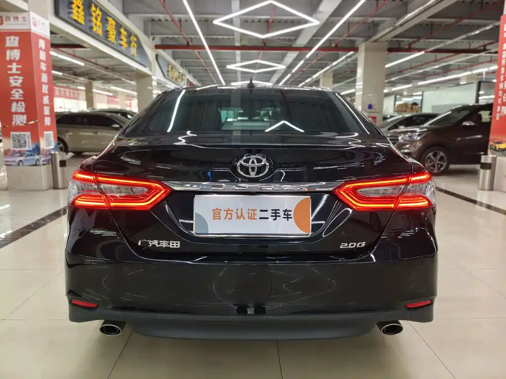 Toyota Camry — миниатюра 5