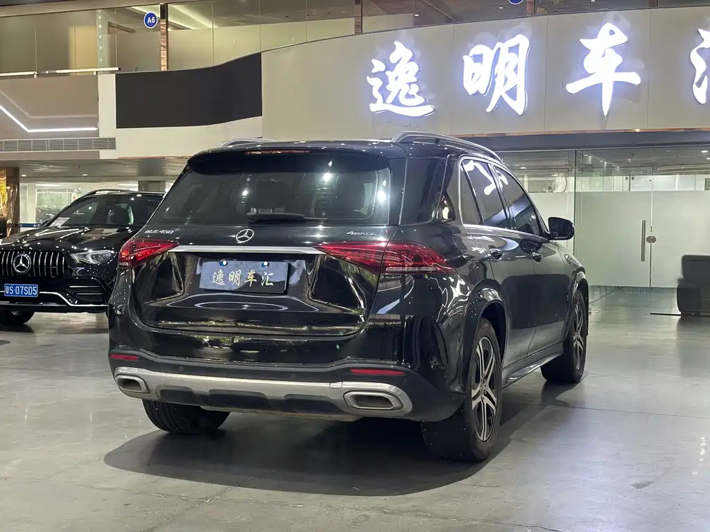 Mercedes-Benz GLE (Import) — миниатюра 10