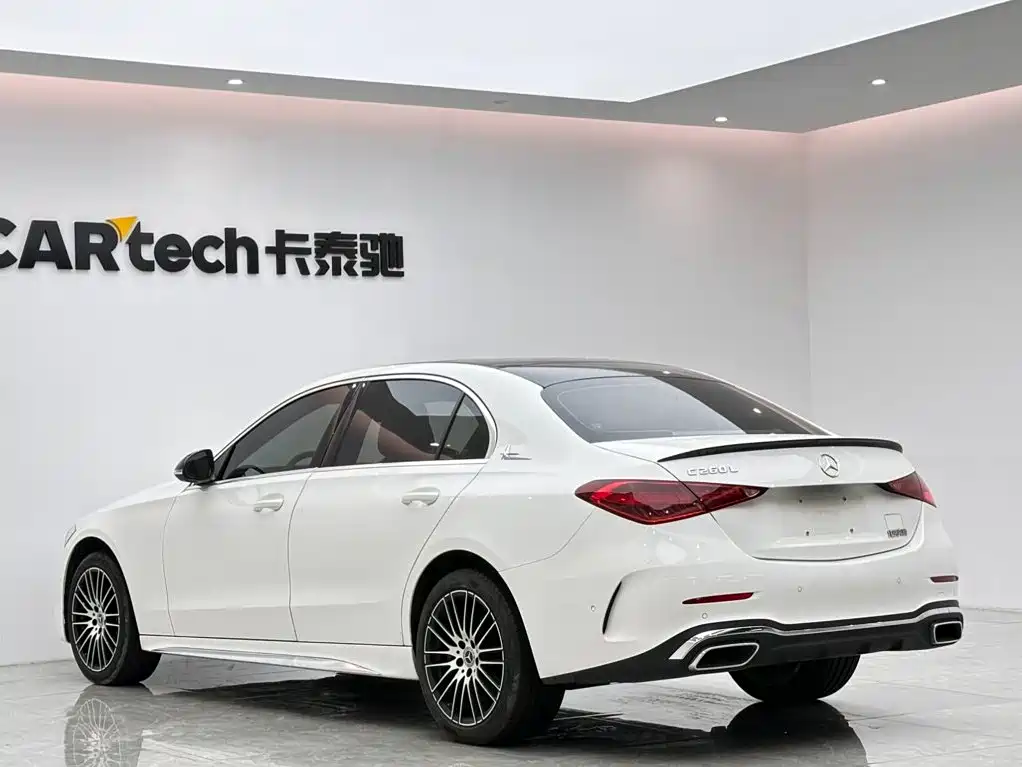 Mercedes-Benz C-Class — миниатюра 3