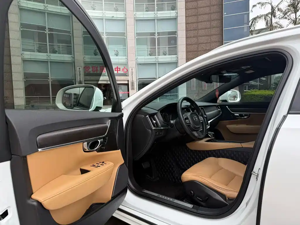 Volvo V90 — миниатюра 6