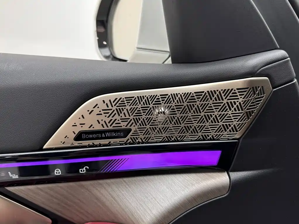 BMW 5 Series — миниатюра 15