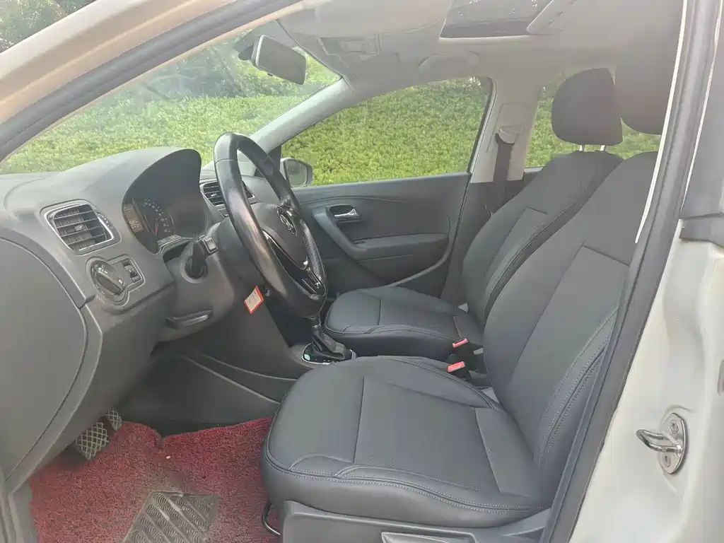 Volkswagen Polo — миниатюра 5