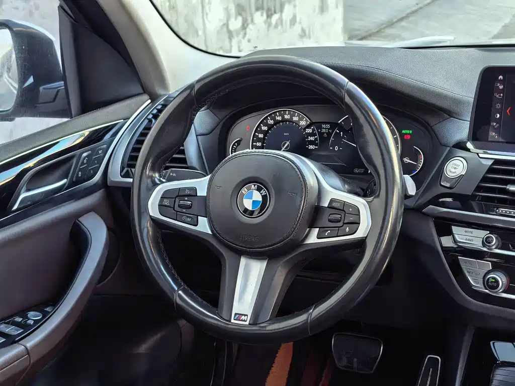BMW X3 — миниатюра 13