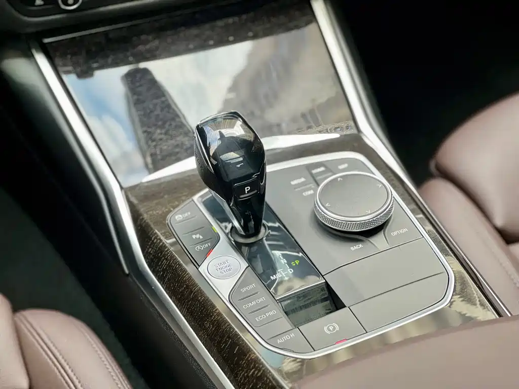 BMW 3 Series — миниатюра 8