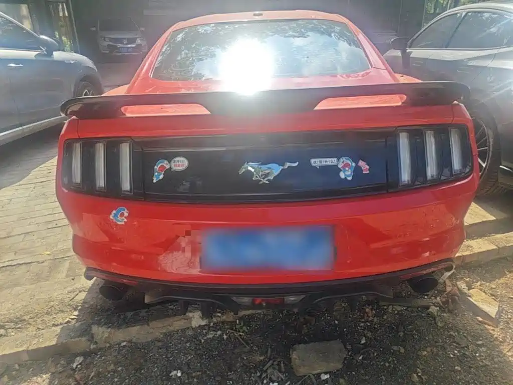 Ford Mustang — миниатюра 6