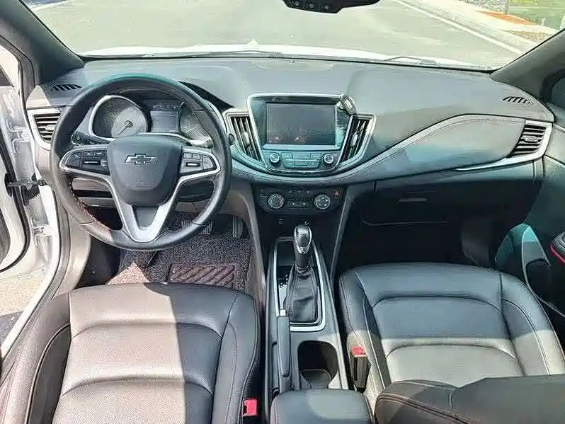 Chevrolet Monza — миниатюра 5